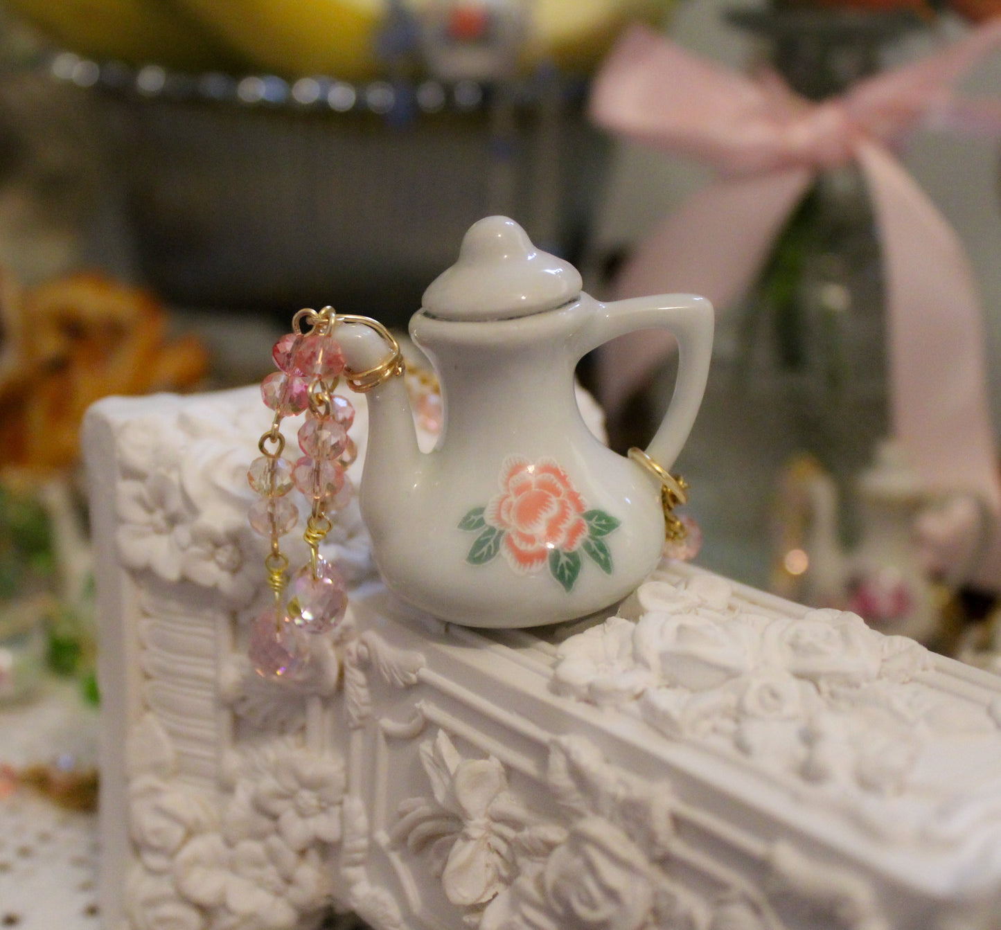 Rosetta Teapot Necklace