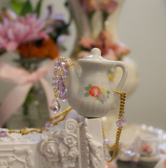 Prilla Teapot Necklace