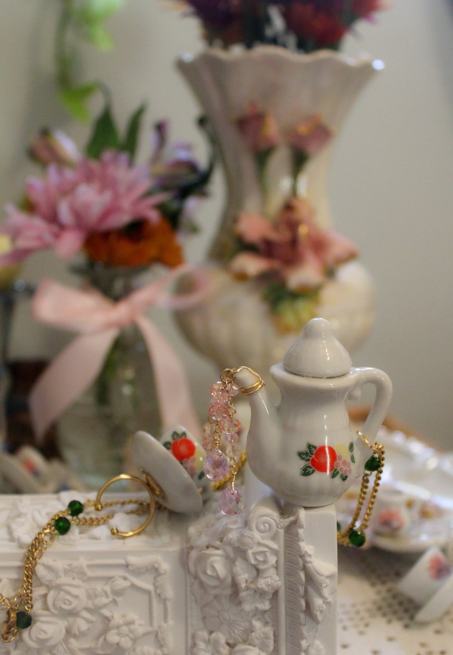 Fira Teapot Necklace