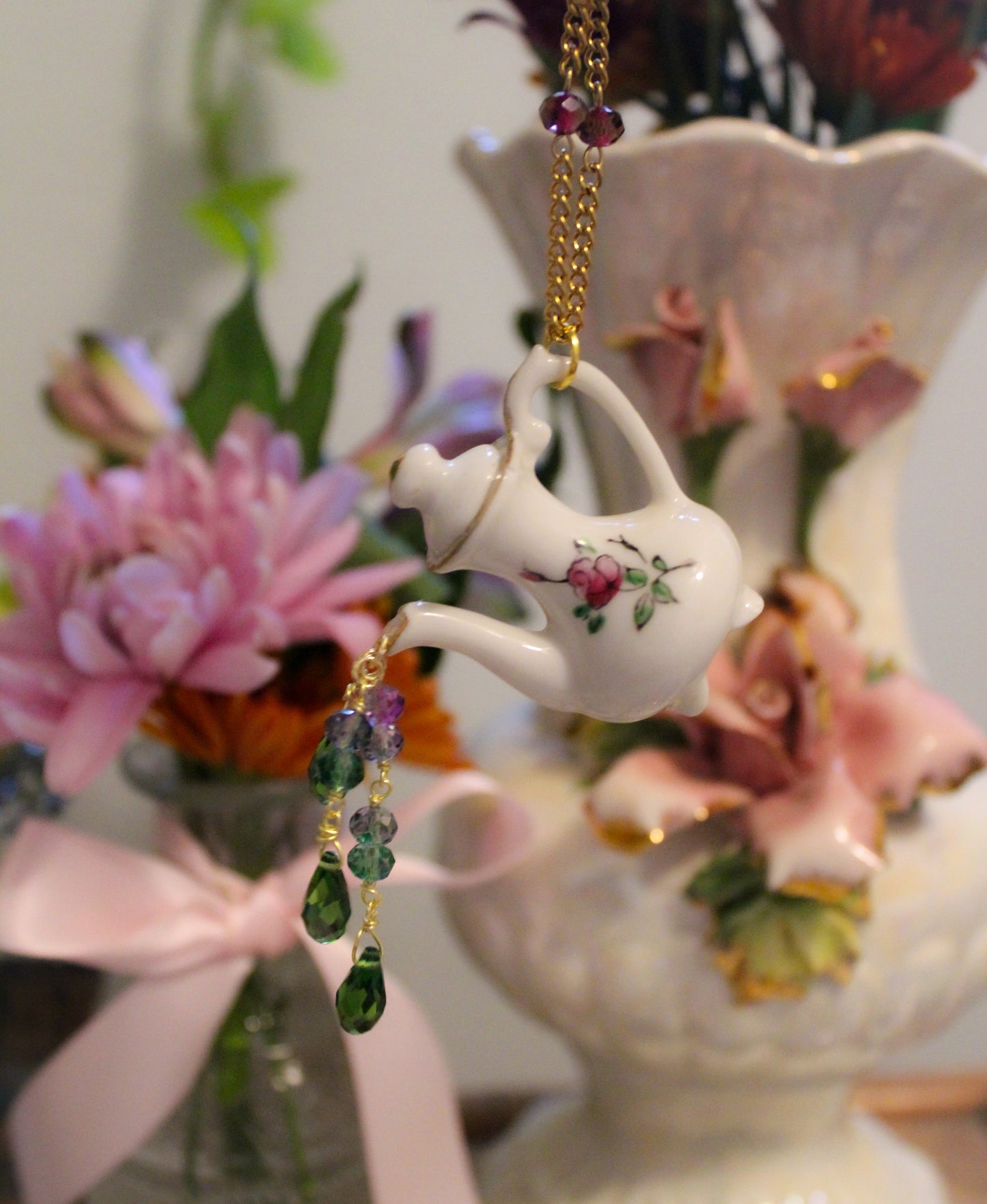 Vidia Teapot Necklace